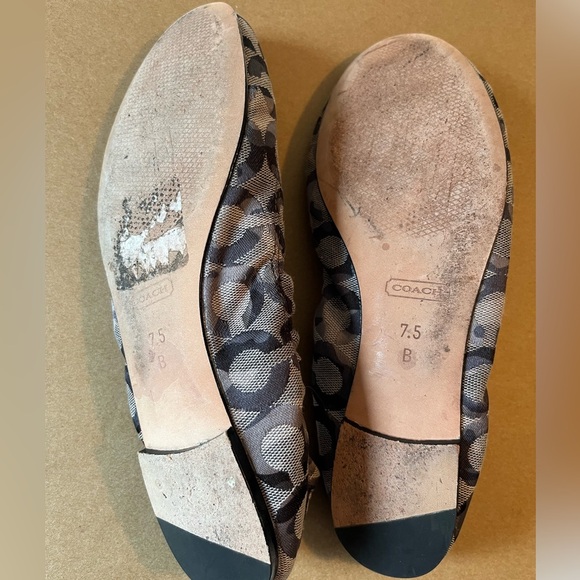 Coach "Aly" C Logo Signature Tan Gray & Black Camo Ballet Flats Shoes Size 7.5B - Picture 11 of 15